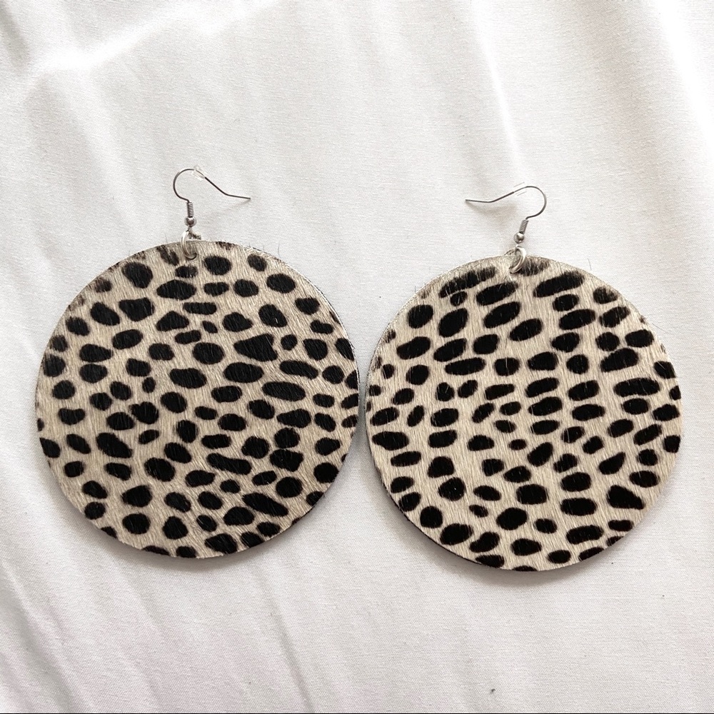HPx3⭐️ Handmade Real Cowhide Cheetah Earrings